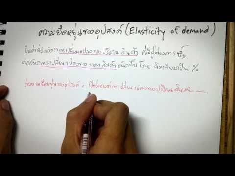 วิธีการที่จะดูเซ็กซี่กับหน้าอกเล็ก ล่อกับทารก suckles น้อย