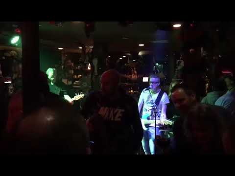 Cowboy Indianer HH Reeperbahn live Club 14.12.18 Smoke on the water - Mad Dog