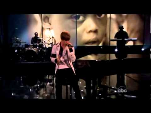 American Music Awards 2010 - Justin Bieber - Pray