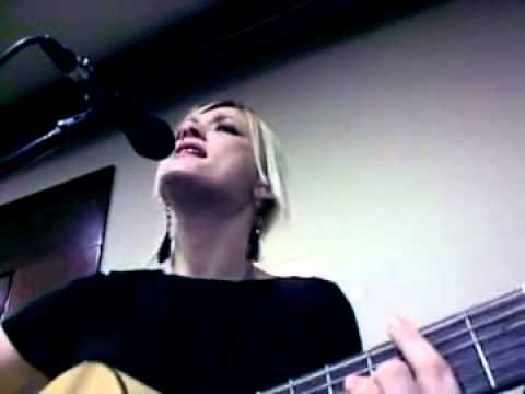 Günce Yorgancılar - Beni yak kendini yak.mp4