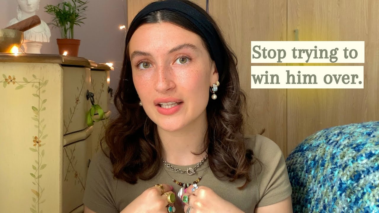 How to decenter men *BUT still enjoy dating men* | stop trying to win him over | advice for women