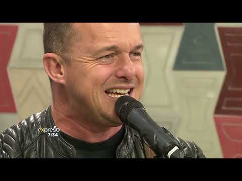 Music: Heinz and Alette Winckler perform 'It's Time'