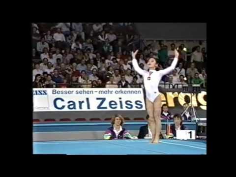 Cuiting Chen (CHN). Final Suelo. Campeonato del Mundo 1989