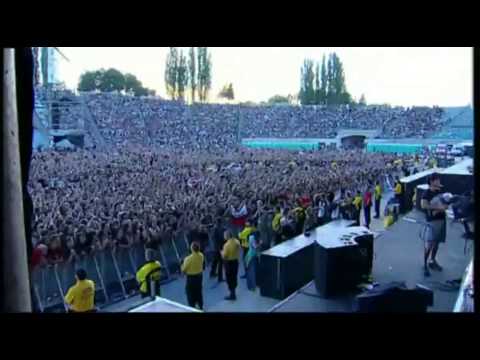 Red Hot Chili Peppers - Intro Jam live at Chorzów, Poland 2007