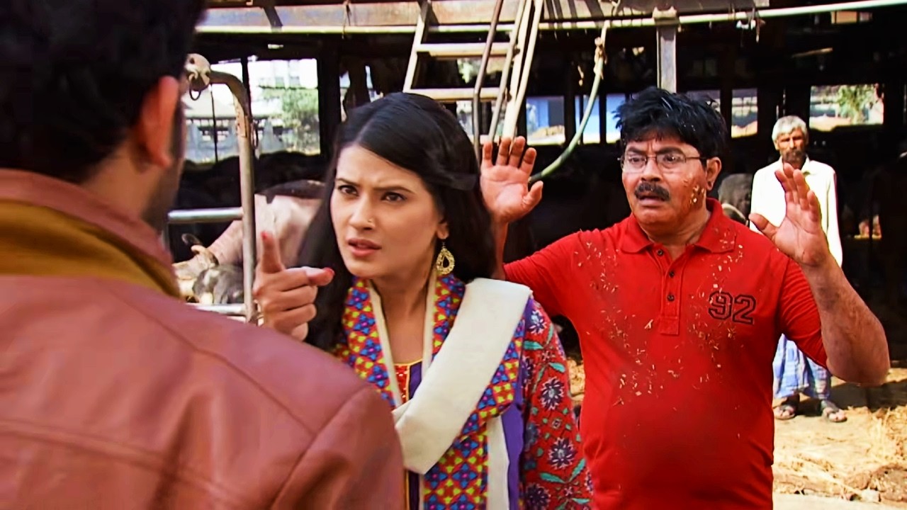 Pooja Ne Apne He Bhai Diya Police Ki Dhamki 🔥 | Service Wali Bahu | Full Episode Scene