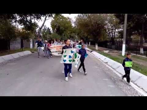 Eco Civica: Marş ecologic al elevilor din Fundeni, jud. Călăraşi