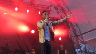 Download lagu Christopher Martin 'Let Her Go' @ Summerjam 2014 mp3
