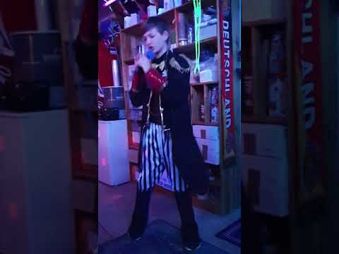 Linus cov. Falco - Vienna Calling