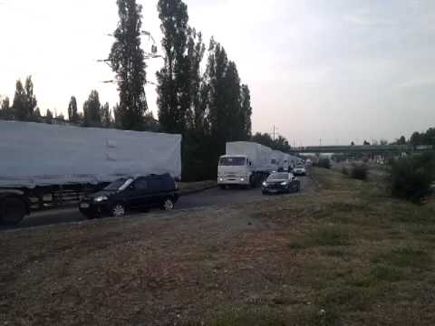 В Воронеж въехала колонна из 280 грузовиков с гуманитарной помощью Украине