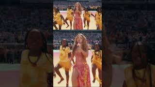 Shakira bringing the energy at the Topps Halftime Show 💃#FIFAWorldCup