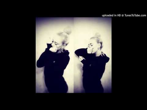 AkA feat. Ugne - Give It Up