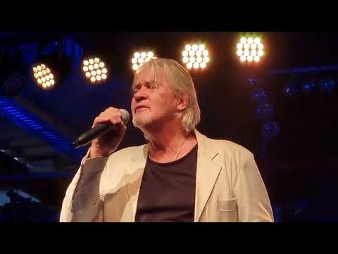 Johnny Logan LIVE Hold me now Bensheim, Germany May 27th 2022