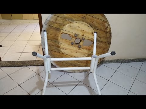 Como fiz minha mesa rústica de carretel de madeira e Reciclagem da base de ferro