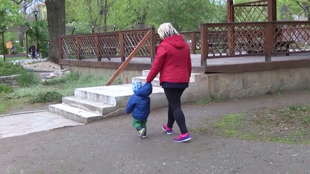 Безплатни услуги на бавачка за децата на работещи родители