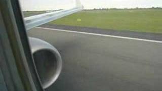 preview picture of video 'Boeing 737-800 takeoff - Copenhagen rwy 04R'