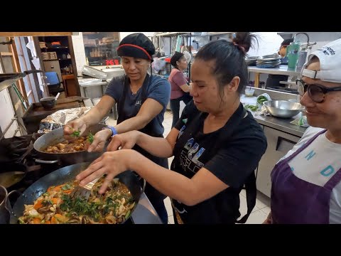 Cooking with a Thai Master Chef in Belize
