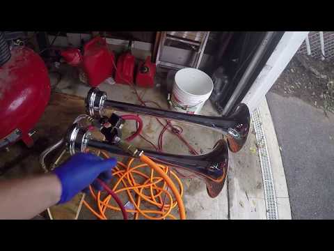 Yacht Airhorn Test - Buell (Deep Tone) 18" and 15" Tandem (links in desc.)