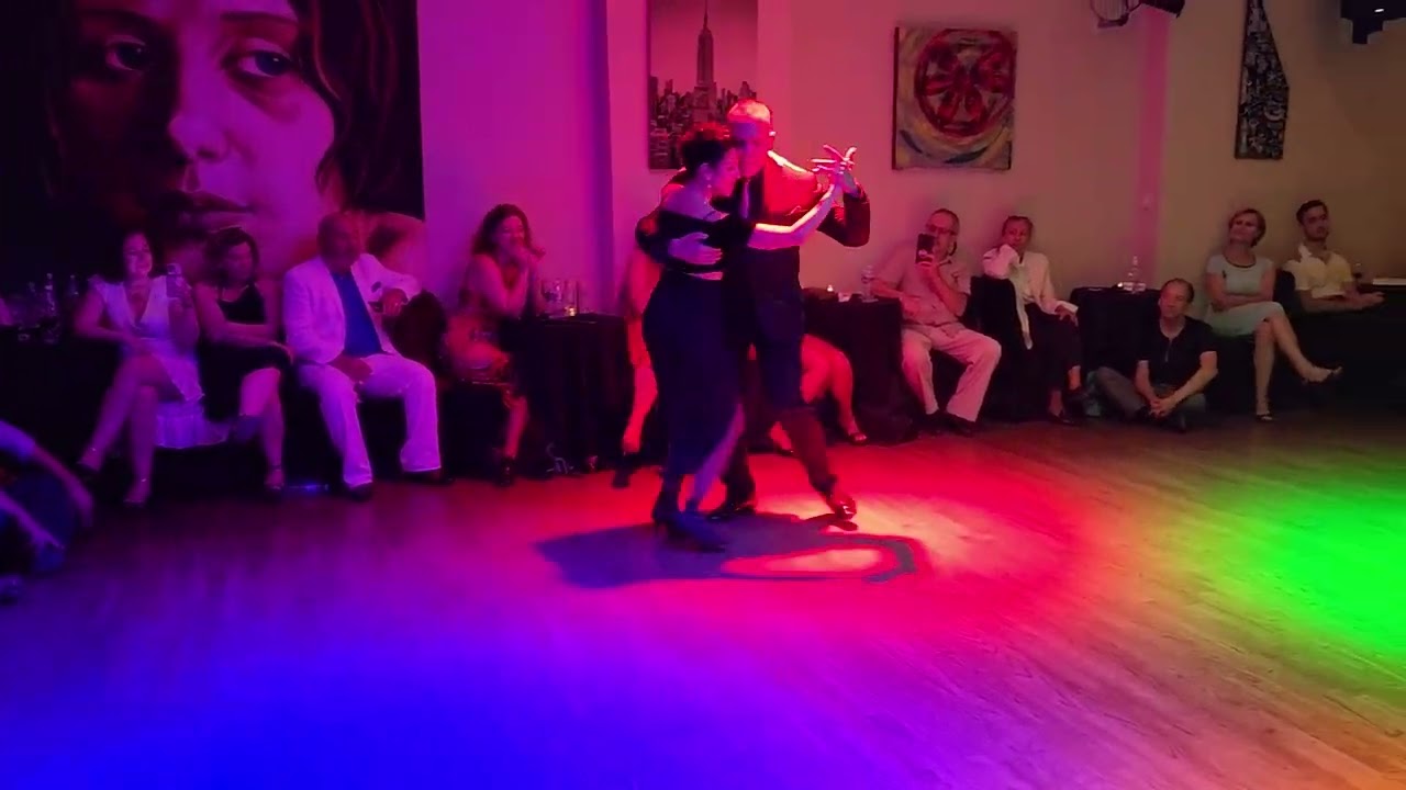 Argentine tango:  Carla Marano & Pancho Martinez Pey - Estampa De Varón