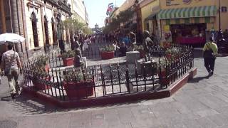 preview picture of video 'Paseo por Guadalajara Asta El Mercado Libertad (San Juan de Dios)'