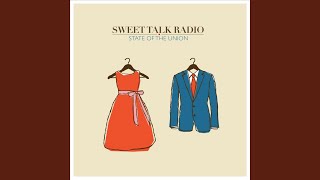 Kadr z teledysku I Love You Still tekst piosenki Sweet Talk Radio