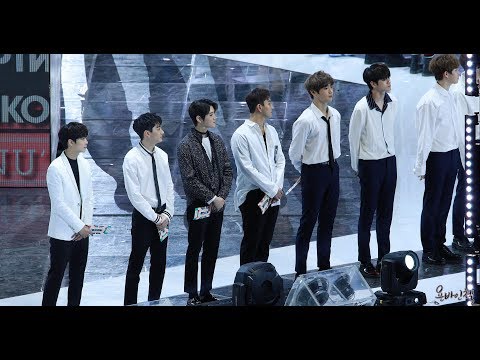 171022 워너원-뉴이스트W [부산 원아페 등장] 직캠 by 욘바인첼