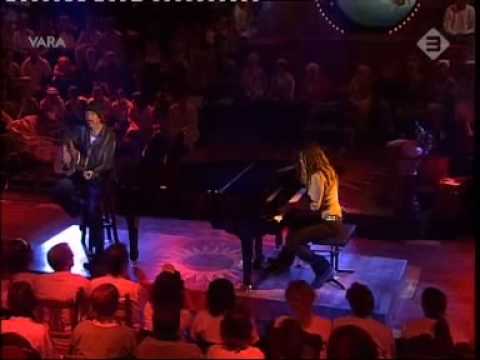 Beth Hart - Hiding Under Water