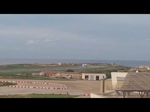 Aeroporto di Lampedusa - Decollo Airbus 320