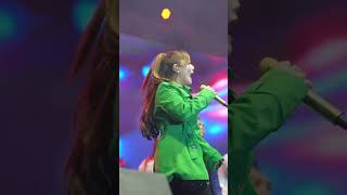 Download lagu Raameeeee... DARA FU live konser D'TERAS TVRI | Alun Alun Serang #shorts mp3