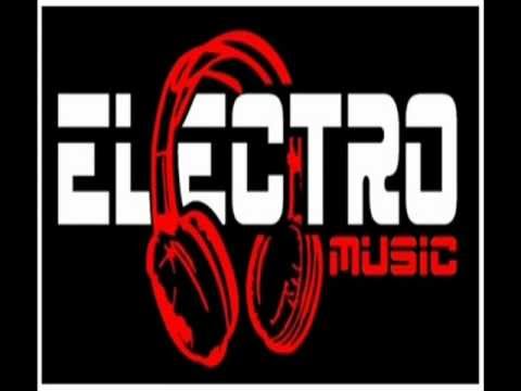 South Blast! ft. Paula P'Cay - Who Made It ( Slayback Remix )