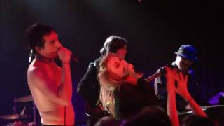 The Moonlandingz perform &#39;Glory Hole&#39; in Hebden Bridge