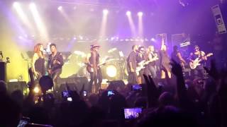 Maya Rudolph and The Revolution: Baby, I&#39;m A Star - Prince Tribute