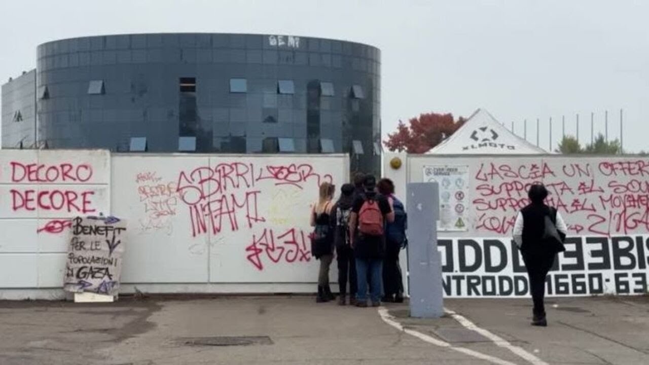 Rave nel Modenese, 5mila partecipanti nella fabbrica abbandonata della Bugatti