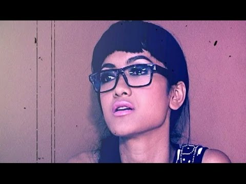 Ditetapkan Jadi Tersangka, Julia Perez Menghilang - 5 Maret 2013