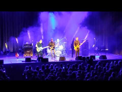 Only A Memory - The Smithereens feat Marshall Crenshaw and Robin Wilson