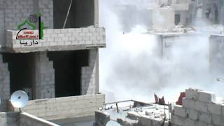 preview picture of video 'داريا - قصف عنيف من دبابات الاسد بمحيط مقام سكينة المزعوم 16-4-2013'