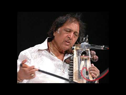 Ustad Sultan Khan - Raag Sehra - Sarangi — वीडियो थंबनेल