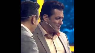 KAMAL HASSAN tamizhan swag on SALMAN 😎😎😎 