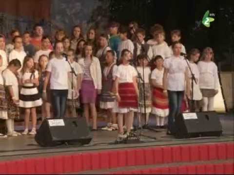 FEJSBUKOMANIJA - Marina i Sandra DŽUDŽAR i Violeta ČIZMAR