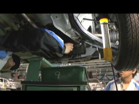 エンジン・オイル交換作業