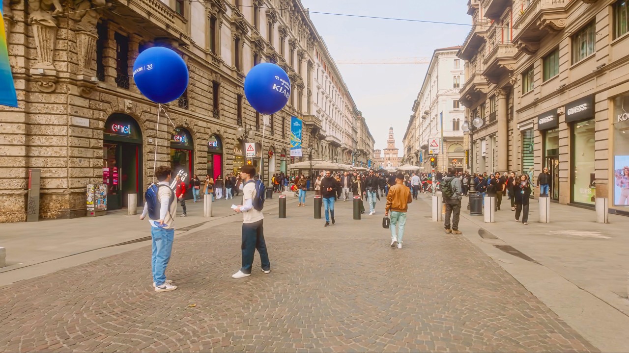 4K Milan Walking Tour | Real Street Sounds & Authentic Italian City Life (No Music)