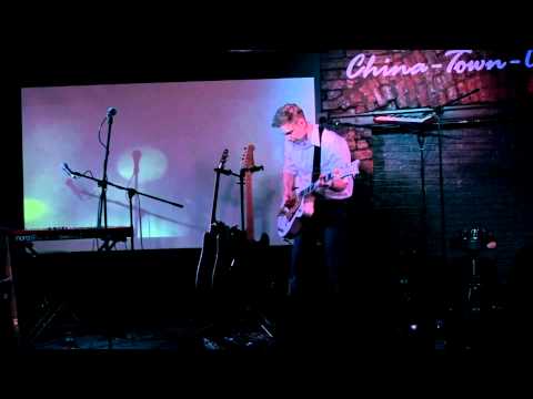 Mike Glebow - Life goes down (Live)