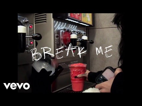 Maggie Lindemann, Siiickbrain - break me! (lyric video)