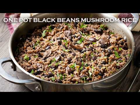 I Make This Hearty Miso Black Bean & Mushroom Rice For My Vegan Frinds