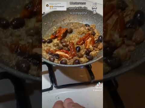 masterchef Bombolo  i spaghetti alla scoreggiona mastercess #scqr #masterchef #comiciromani #bombolo