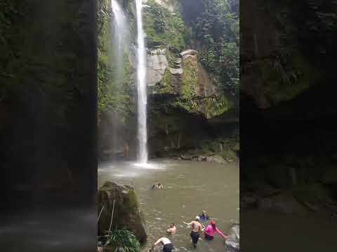 hermosas cascadas en el municipio de mesetas en el departamento del meta colombia 🇨🇴