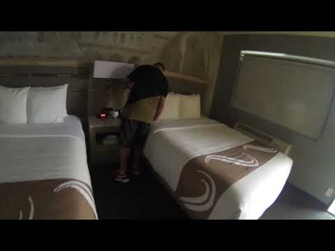 Checking In at Quality Inn Near Chico State in Chico, CA