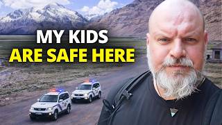 Download lagu American Sold Everything for Free Life China mp3