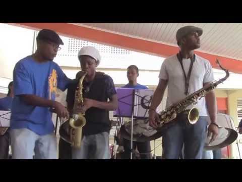 1688 Collective School Tour 2014 - musicaLive