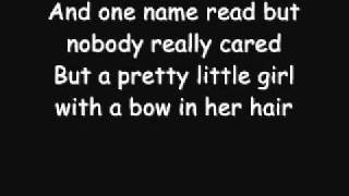 Dixie Chicks - Travelin&#39; Soldier (Lyrics)