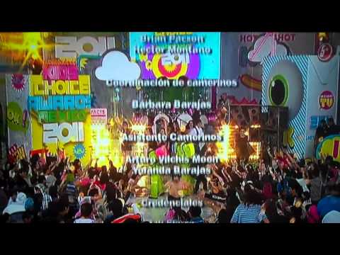 Brian Amadeus de Moderatto y Dana Paola son bañados en slime   Kids Choice Awards 2011